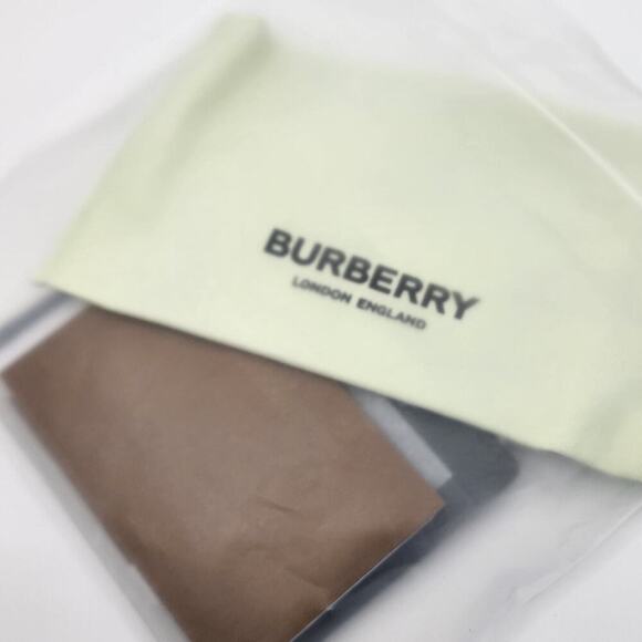 BURBERRY UNISEX CARD/BILL HOLDER/WALLET - Picture 6 of 9